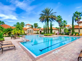 2br Condo Resort Close to Parks!